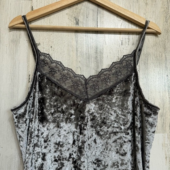No Boundaries Gray Velvet Lace Trim Tank Top Size L 11-13 Y2K - Picture 2 of 8